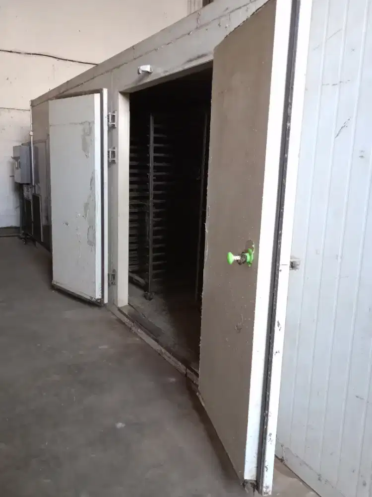 Dehydrator besar