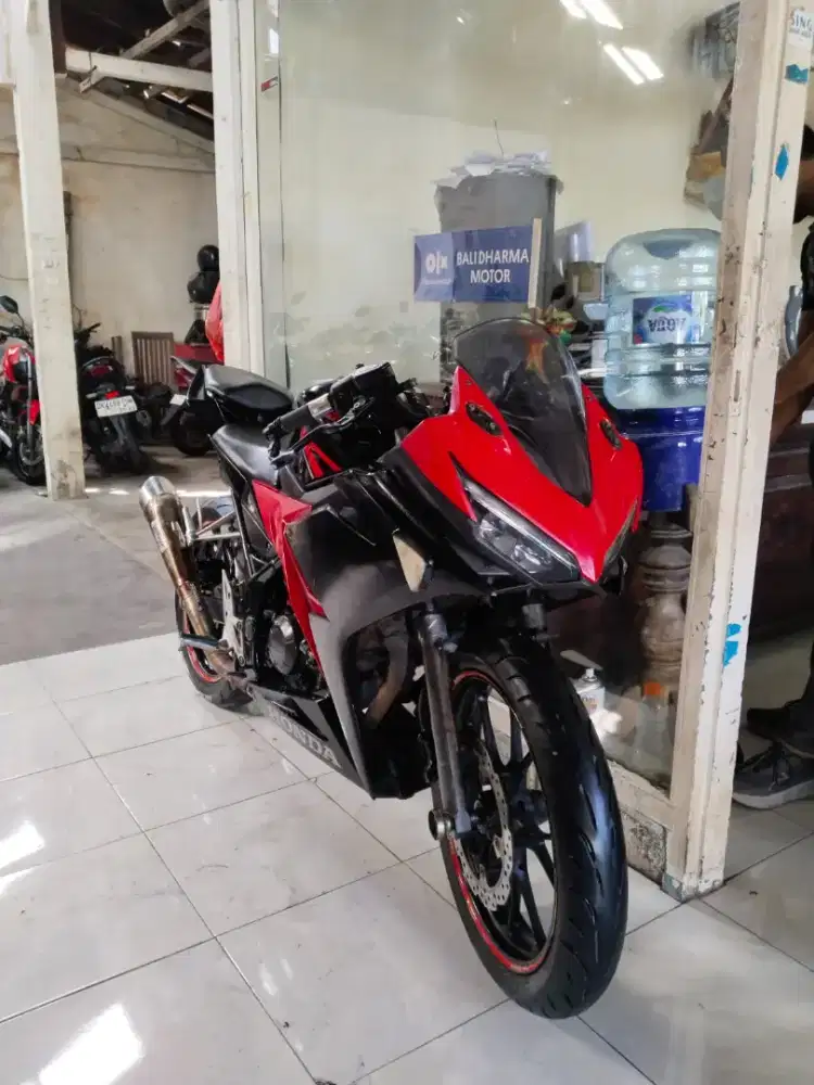 HONDA CBR 150 TAHUN 2018 PAJAK OFF 1X SURAT LENGKAP