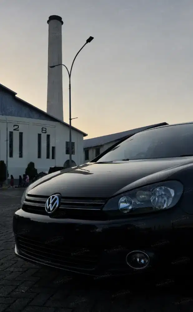 Mobil mewah murah