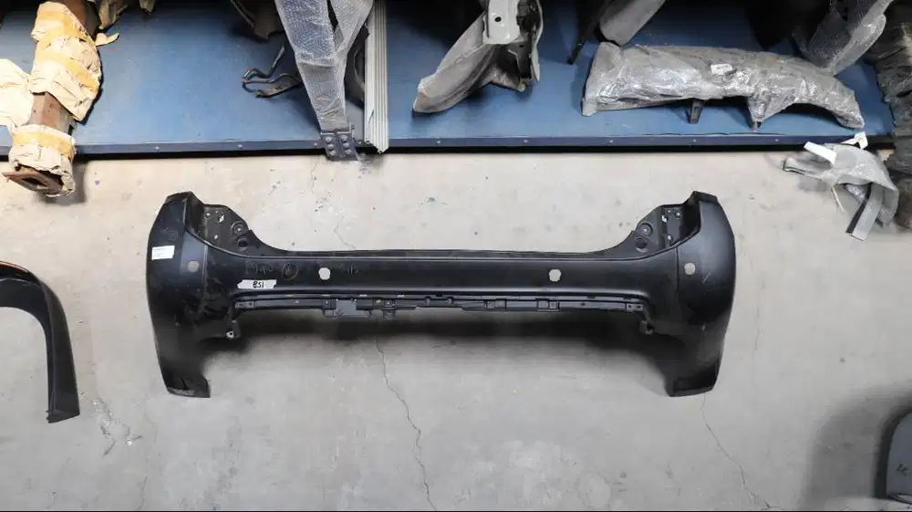 BUMPER BELAKANG MITSUBISHI PAJERO SPORT DAKAR 2018, 6410D072
