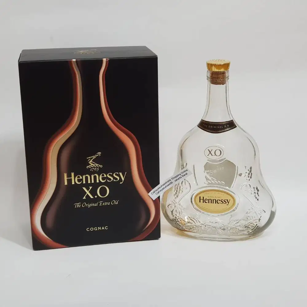 Botol Kosong Henesi Koleksi Hiasan Kamar Botol Bekas Minuman Import