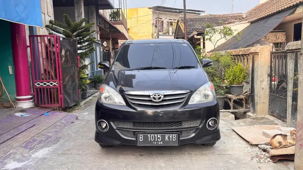 Toyota avanza 2011 type S manual
