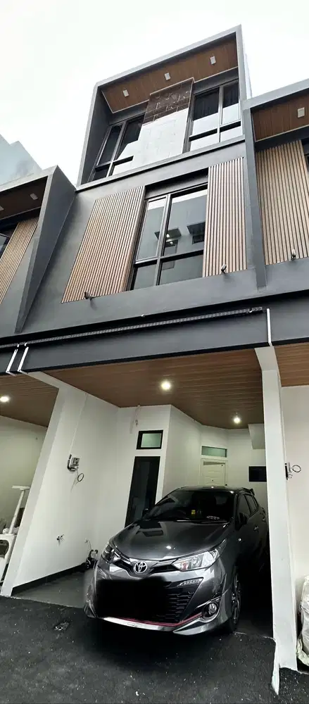 Disewakan Rumah Full Furnish di Jakarta Pusat Lokasi Strategis.