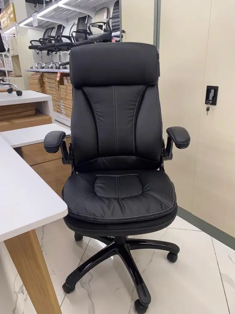 kursi kantor cleo black