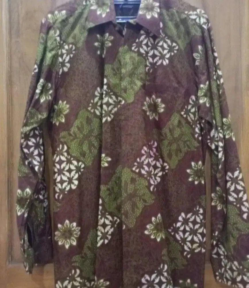 Kemeja Batik pria tangan panjang bagus cakep keliatan mahal
