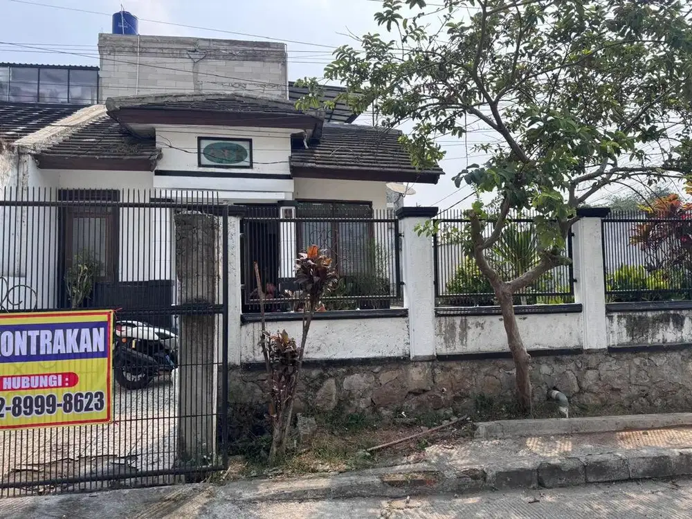 Disewakan rumah. Per tahun 20 juta/tahun. Tidak menerima bulanan. Nett