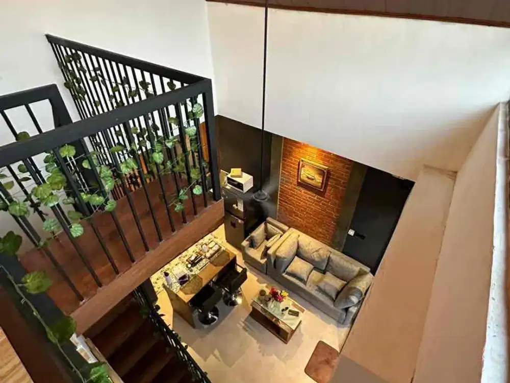 Dijual Villa Mewah Lokasi Premium di Kedungu