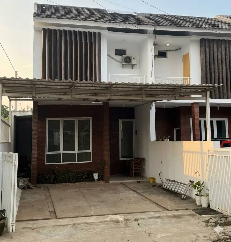 Dijual Rumah Siap Huni 2 lantai SHM