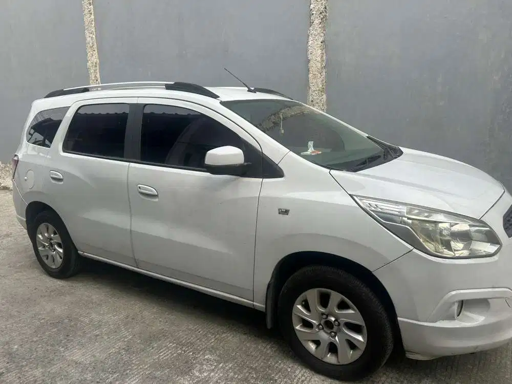 Chevrolet Spin 2013 Bensin