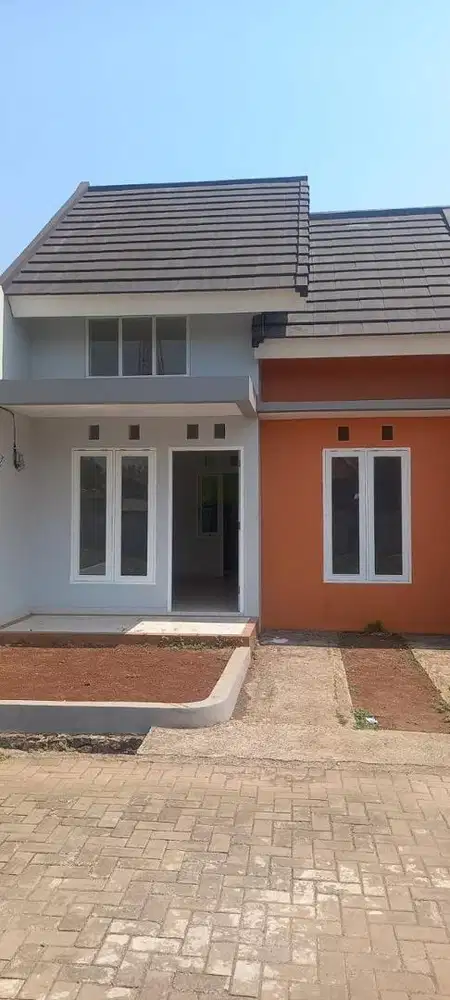 Rumah dekat stasiun, akses 2 mobil diSerab Depok