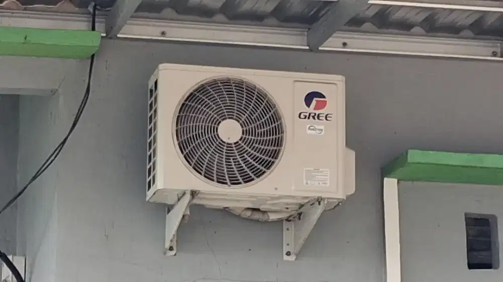 AC Gree Inverter 0,5 PK Tipe GWC-05F5S Bekas Mulus Pemakaian 1,5 Tahun