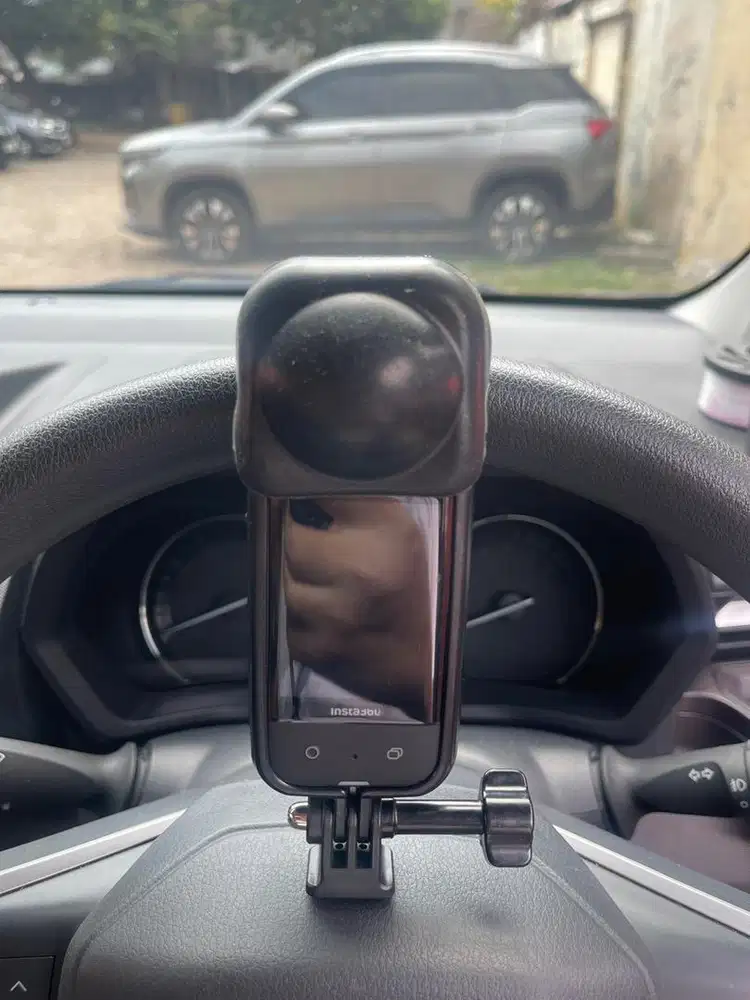 Action camera insta 360 x3
