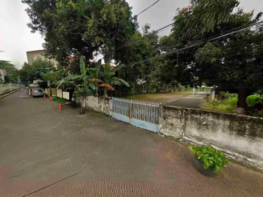 RUMAH KUNO CILANDAK JAKARTA SELATAN