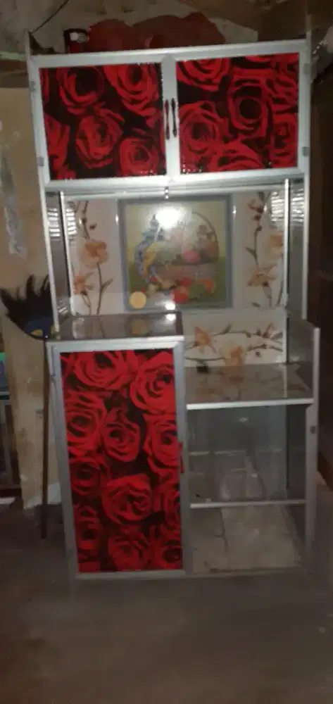 Lemari makan stanlis