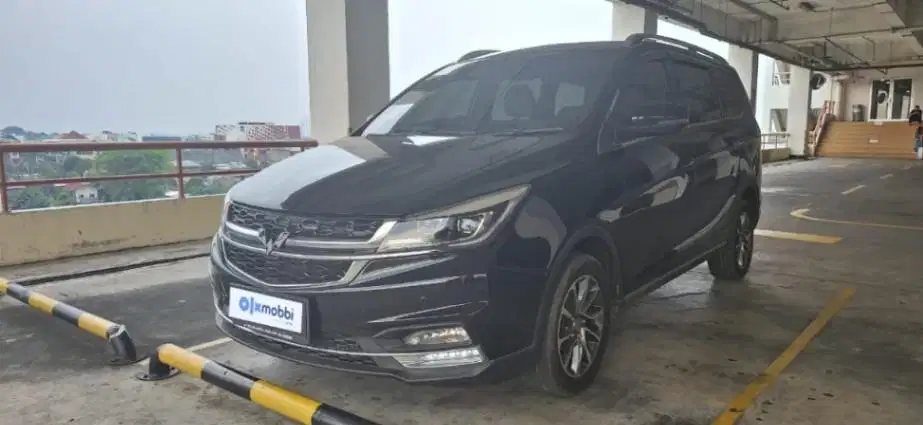 DP Rendah Wuling Cortez 1.5 LT Lux Bensin-AT 2022 HFN