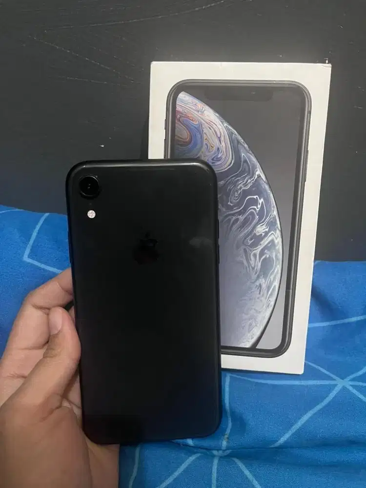 dijual Iphone XR 128 gb black ex ibox