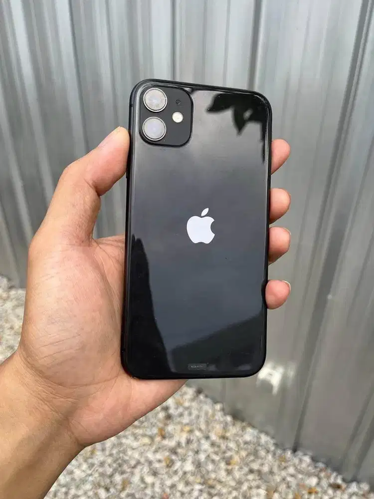 Dijual iPhone 11 128gb iBox resmi original