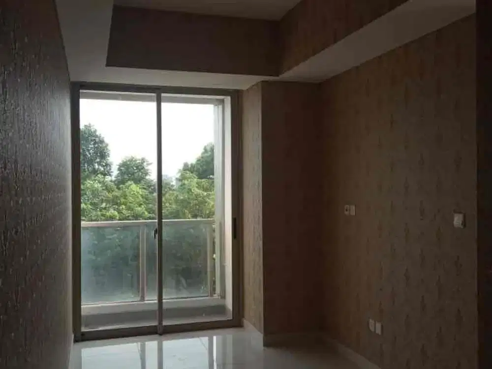 2 BR semi furnish lantai rendah