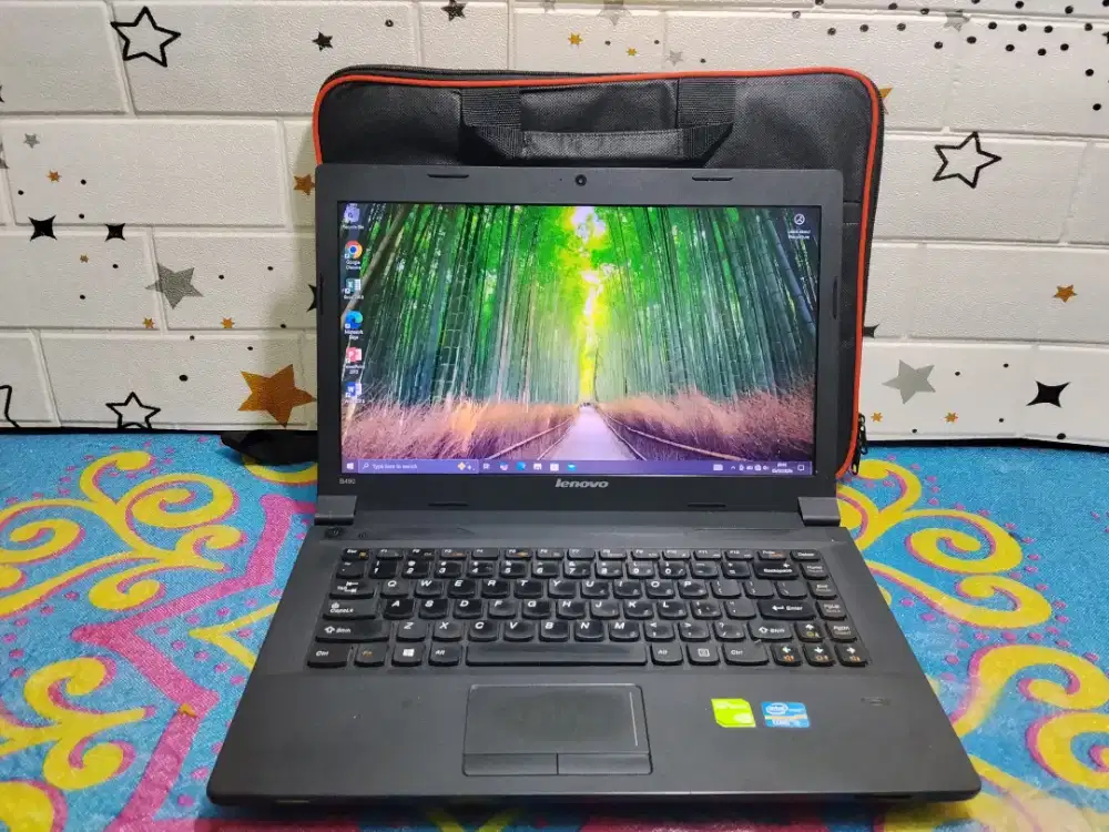 Lenovo thingpad core i3 RAM 4 GB HDD 320 GB