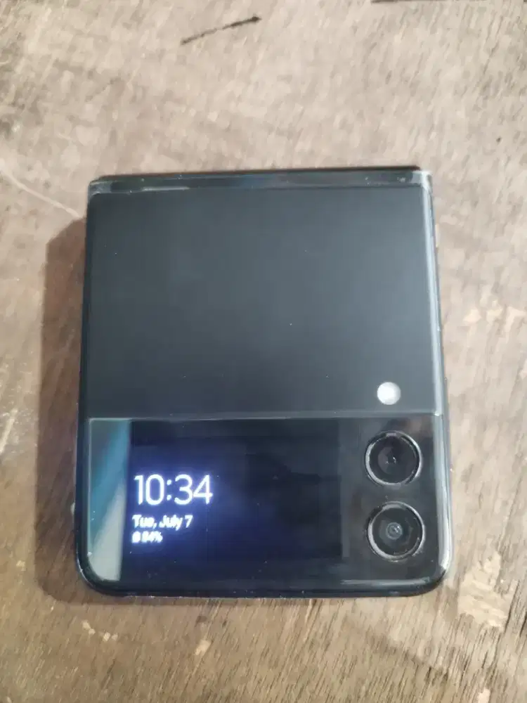 Samsung Z Flip 3 5G 256GB (HP saja)