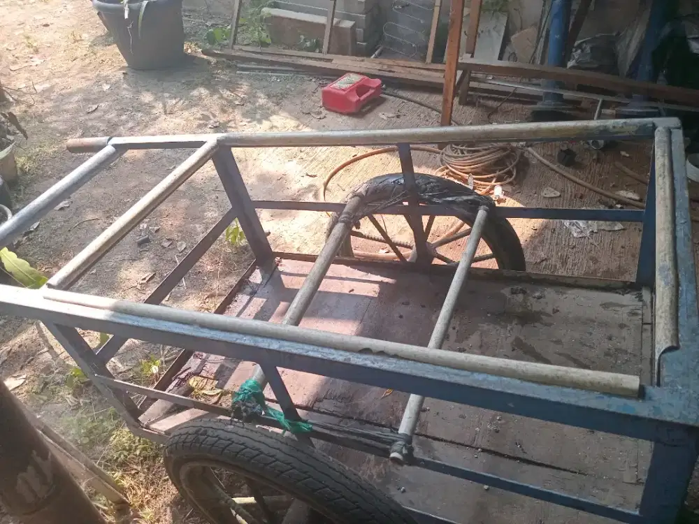 Gerobak besi serba guna untuk usaha