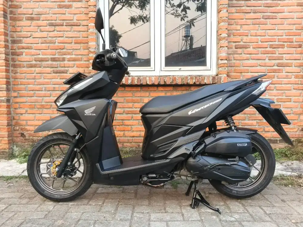 Honda Vario 125 LED Old 2017 Mulus Pajak Hidup Panjang