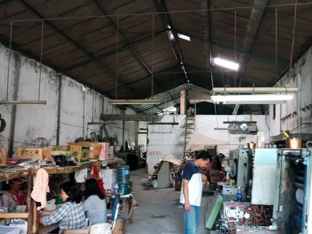 SIU.A382 Rumah Usaha Raya Wonorejo Selatan Surabaya SIap Pakai untuk Usaha