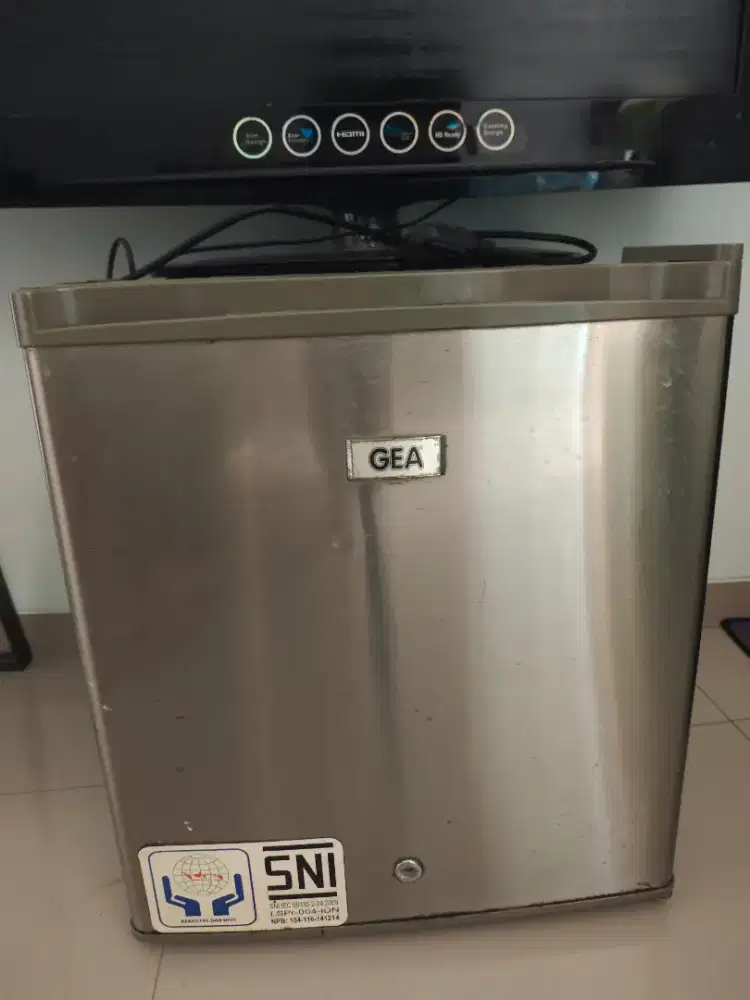 Kulkas Mini Gea
