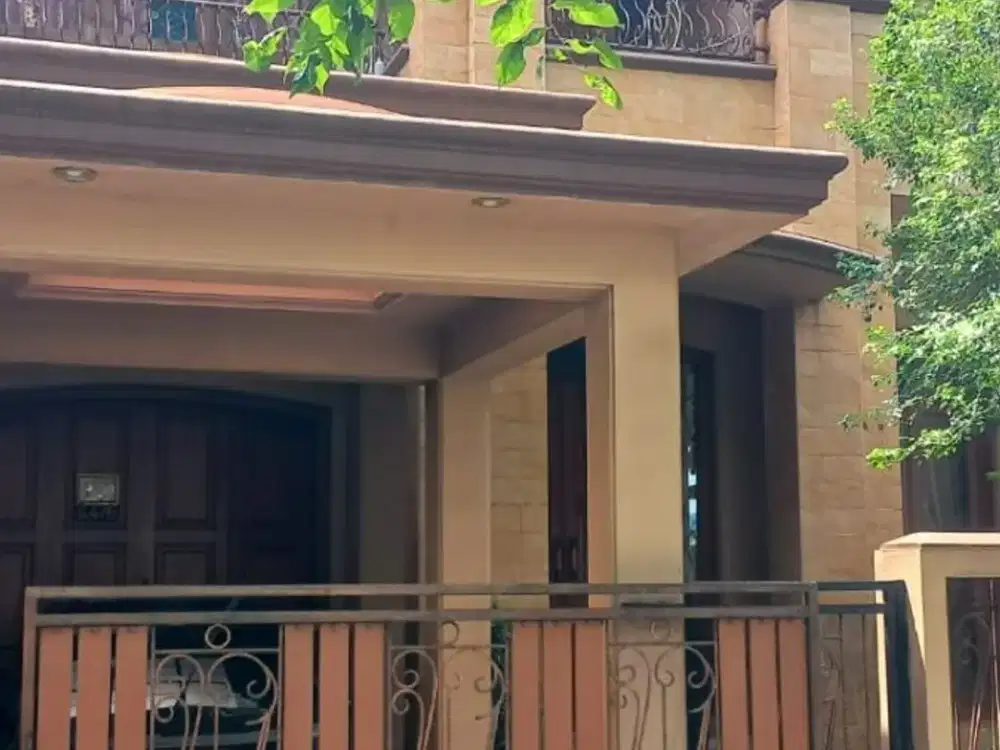 Rumah Elegan 2 Lantai di Perumahan Aneka Elok, Jakarta Timur 004