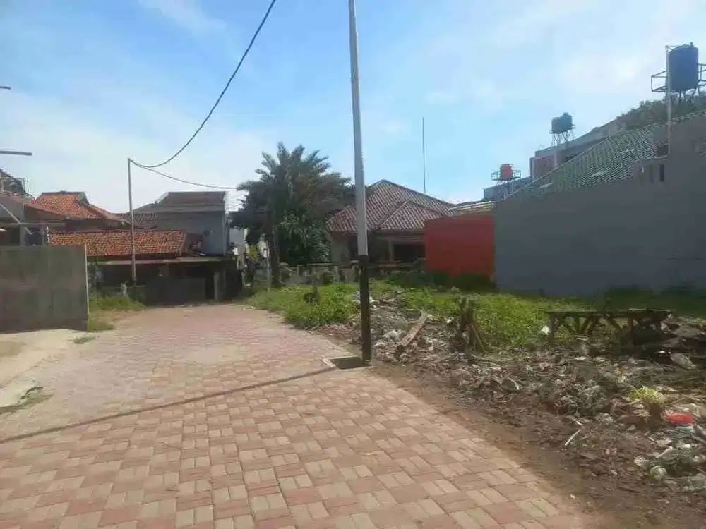 Rumah siap bangun dalam cluster dekat ragunan
