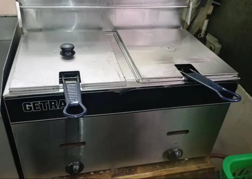 Deep Fryer 2 Tungku Stainless Bekas | Kondisi Normal | Siap Pakai