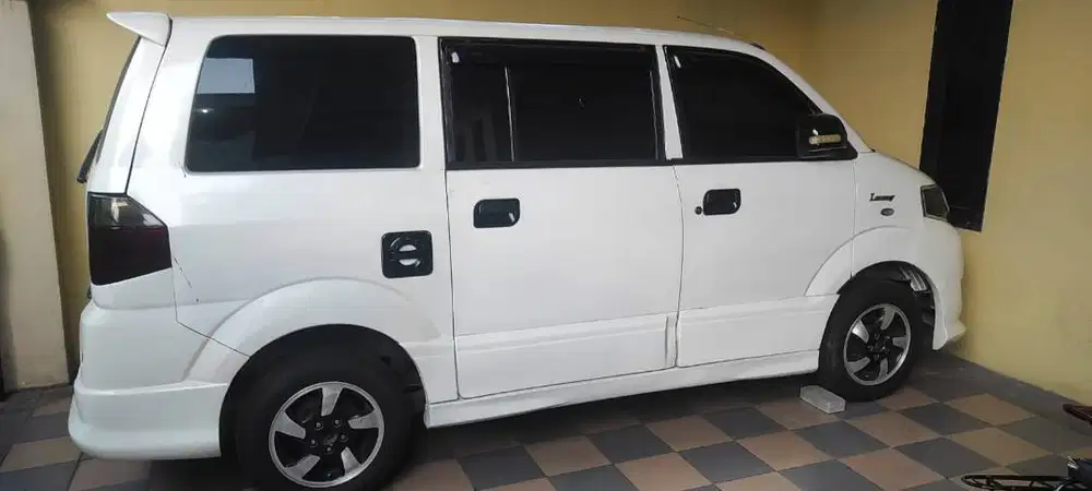 Suzuki APV Luxury Manual 2010 Putih