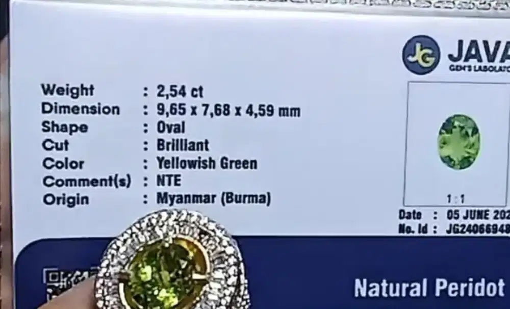 Batu permata peridot