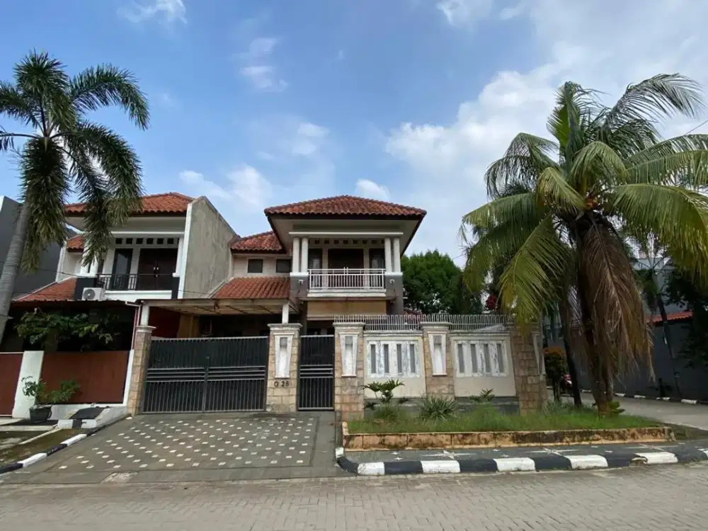 Di jual RUMAH SIAP HUNI di PERUMAHAN PURI DEPOK MAS,  Depok POSISI HOOK