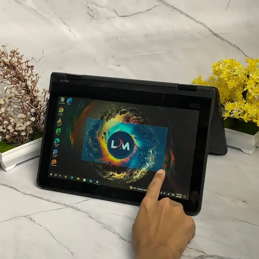 Lenovo Yoga 11e Touchscreen Ram 8GB Ssd 128GB Win 10 Teruji Siap Pakai