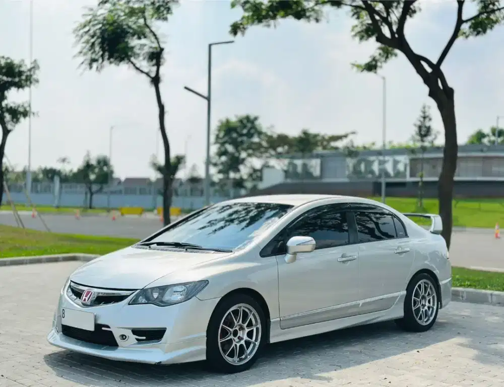 Honda Civic 1.8 FD AT 2011 Good Condition