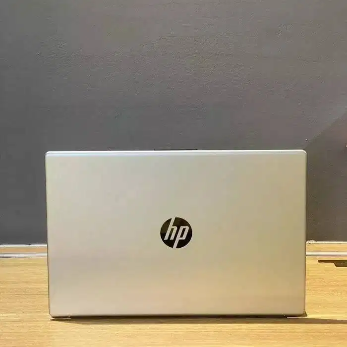 HP 15 Ryzen 7 7730U RAM 16GB SSD 512GB 15.6 FHD IPS Touch Win11 Silver