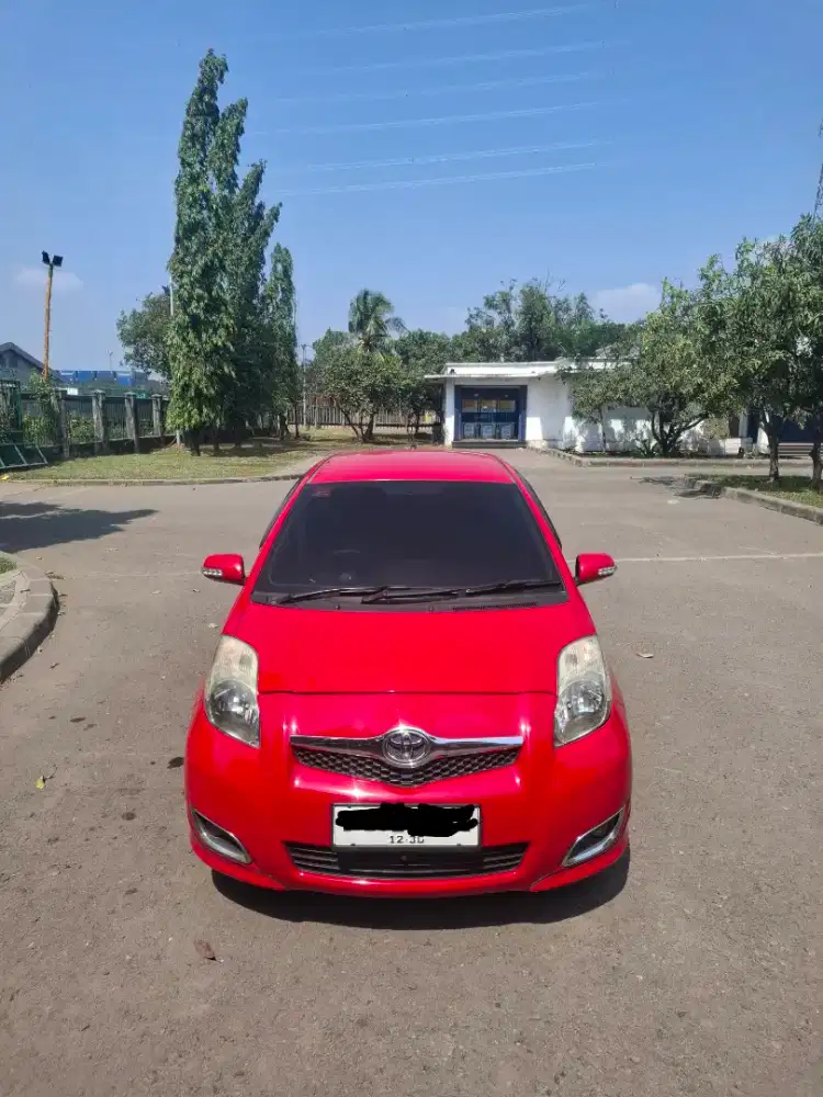 Toyota Yaris E AT 2010