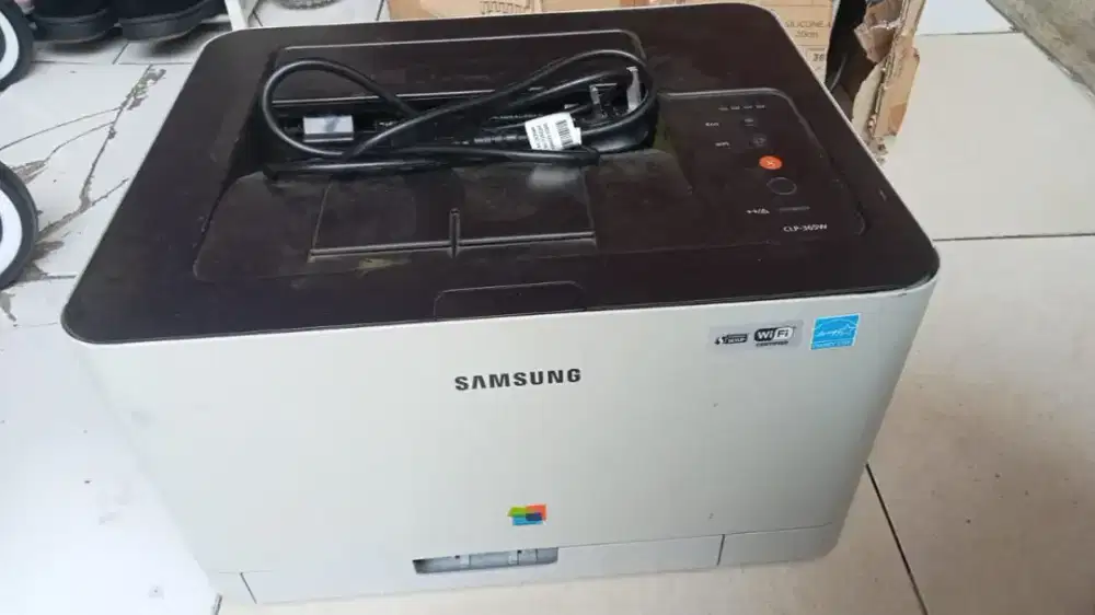 Printer samsung CLP- 365W