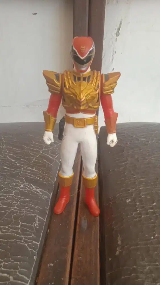 Sentai hero series super gosei red 07
