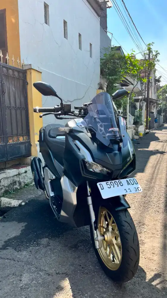 ADV 150 ABS Low KM Barang terawat