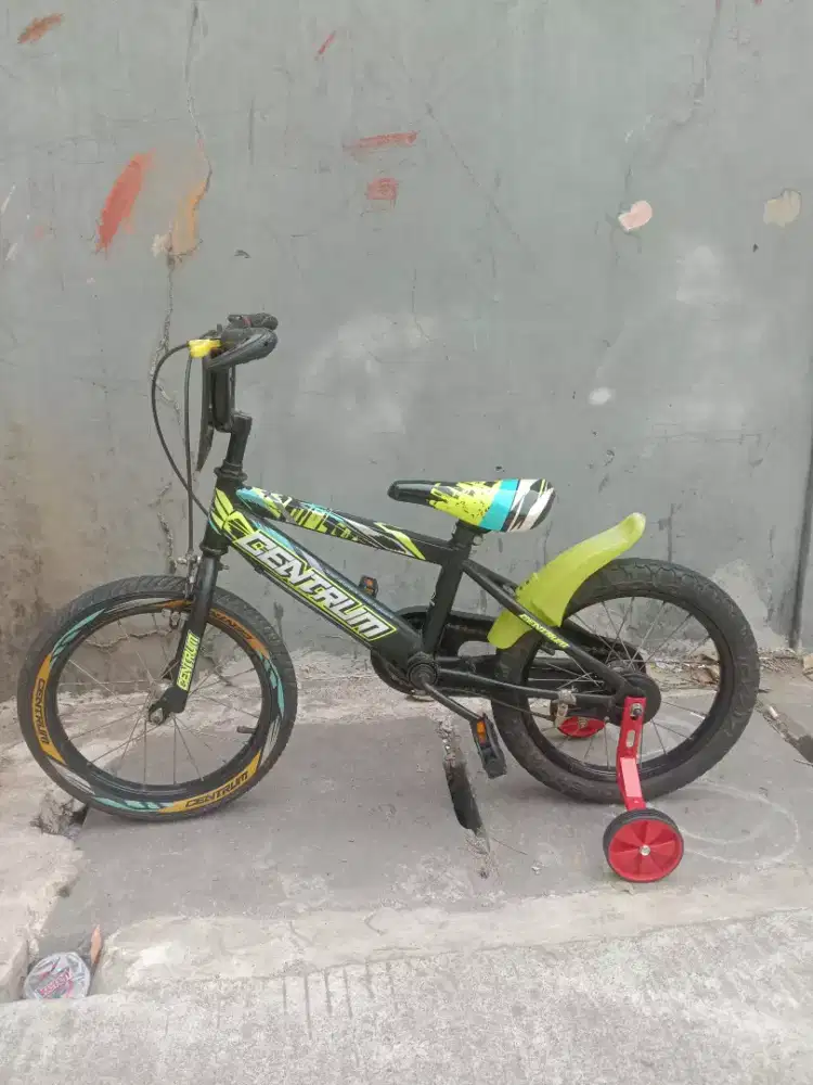 Jual sepeda BMX merk CENTRUM UK 16