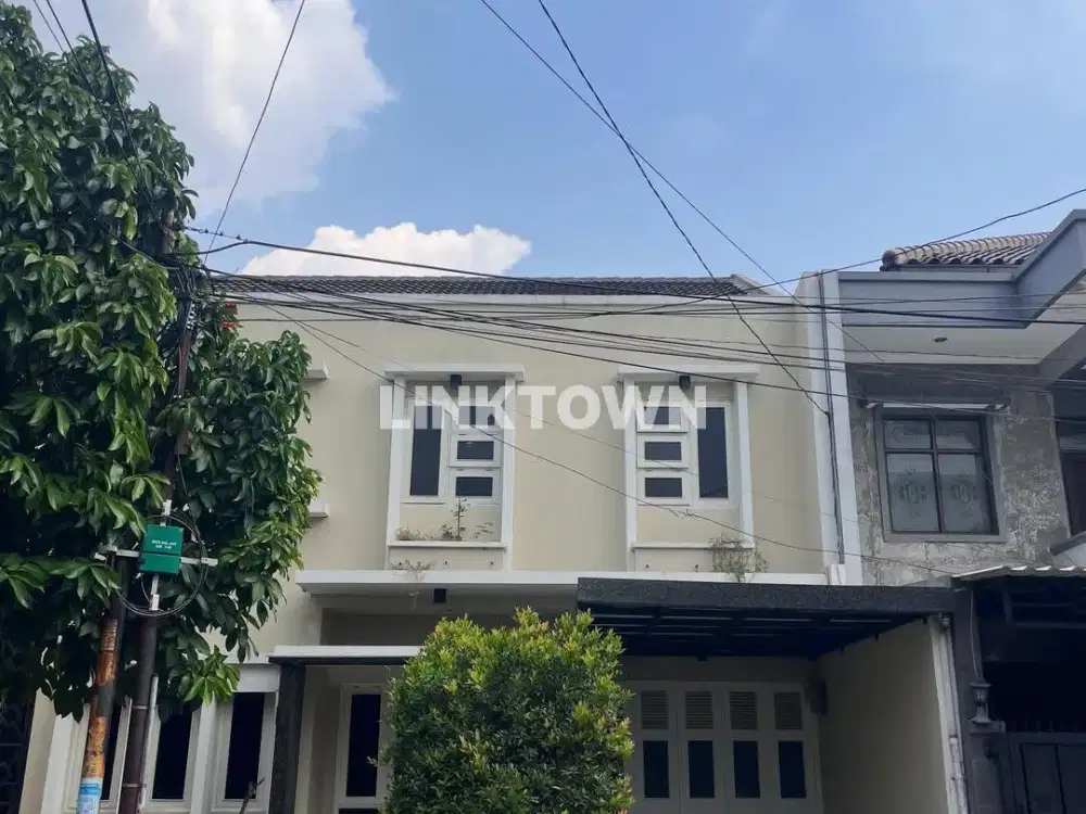 Rumah 2 Lantai Semi Furnish Taman Galaxy