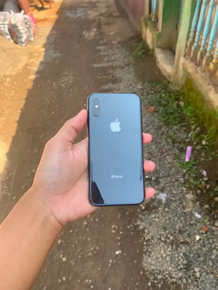 iPhone Xs 64gb inter
