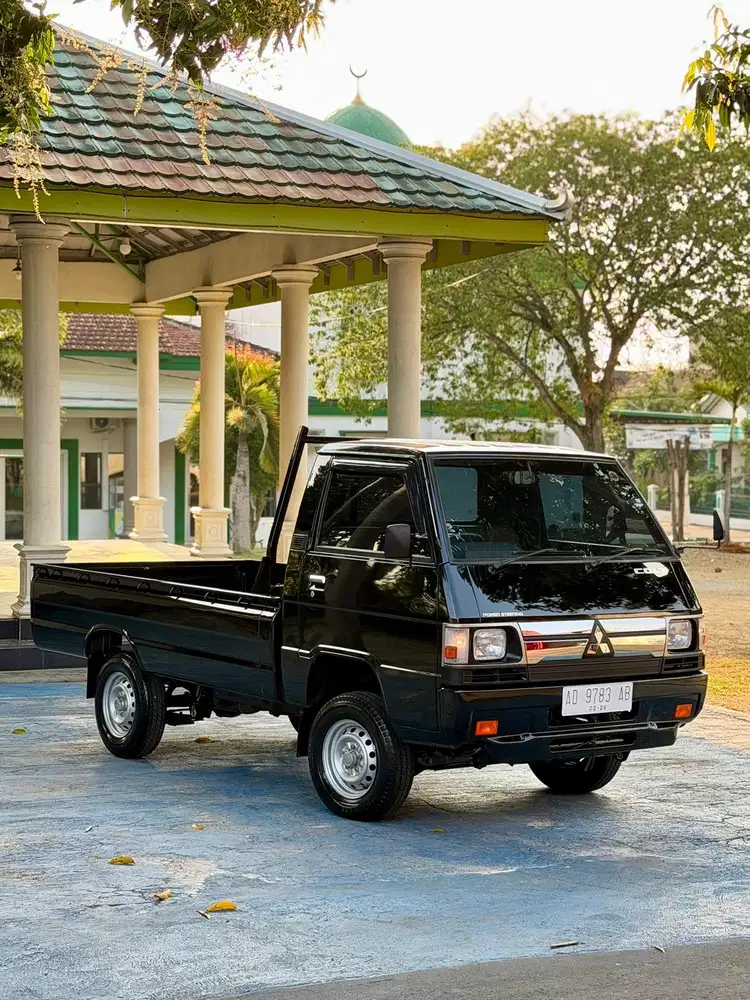 Colt L300 Pick Up Euro4 Th 2022/23 Ad Tgn 1 KM 17rb ANTIK!
