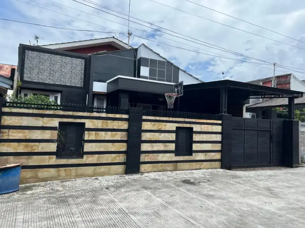 Dijual Rumah Cantik di perumahan POKA