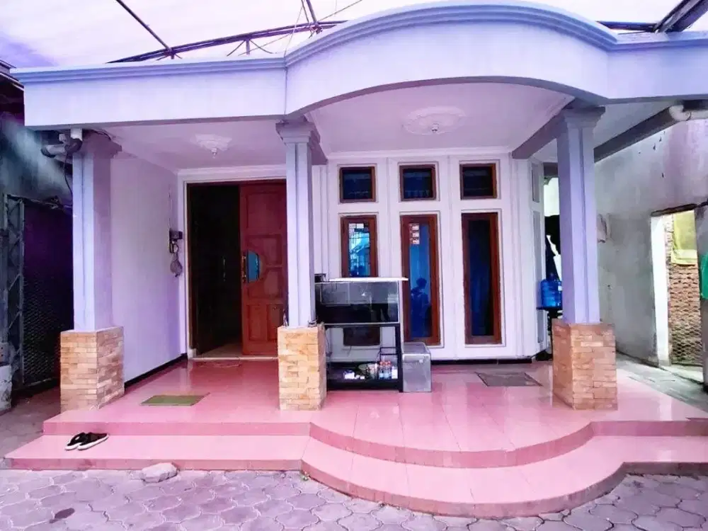 Dijual Rumah Dekat Pusat Kota di Kalpataru Lowokwaru Malang