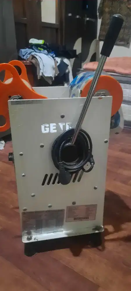 Mesin GETRA alat press cup