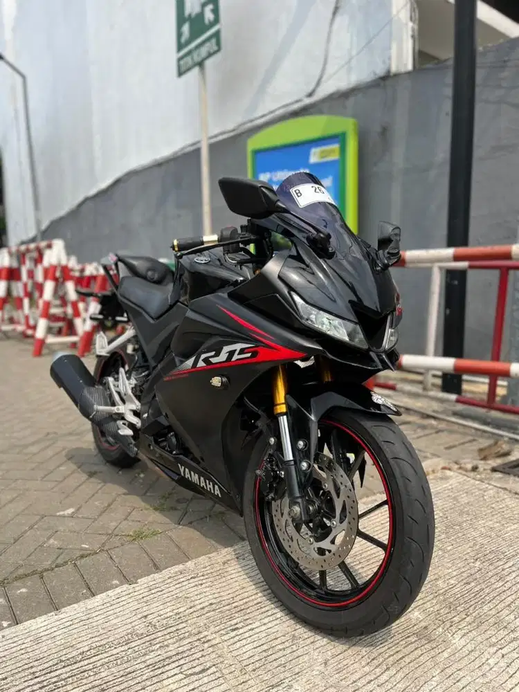Yamaha R15 V3 2019 Black