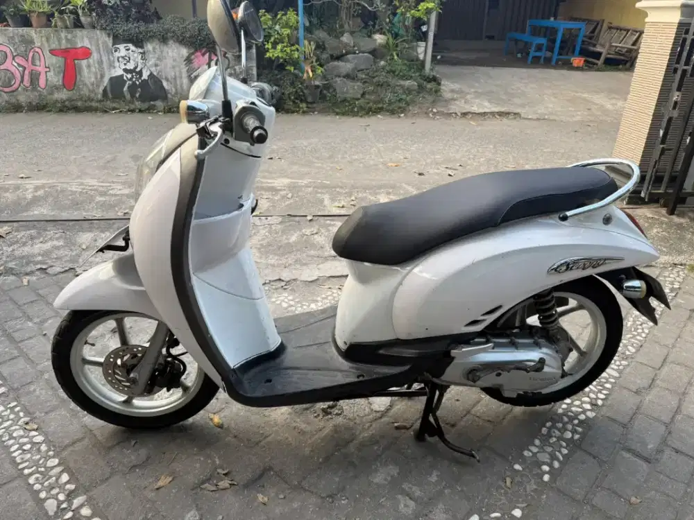 Scoopy THN 2010 plat AB kota